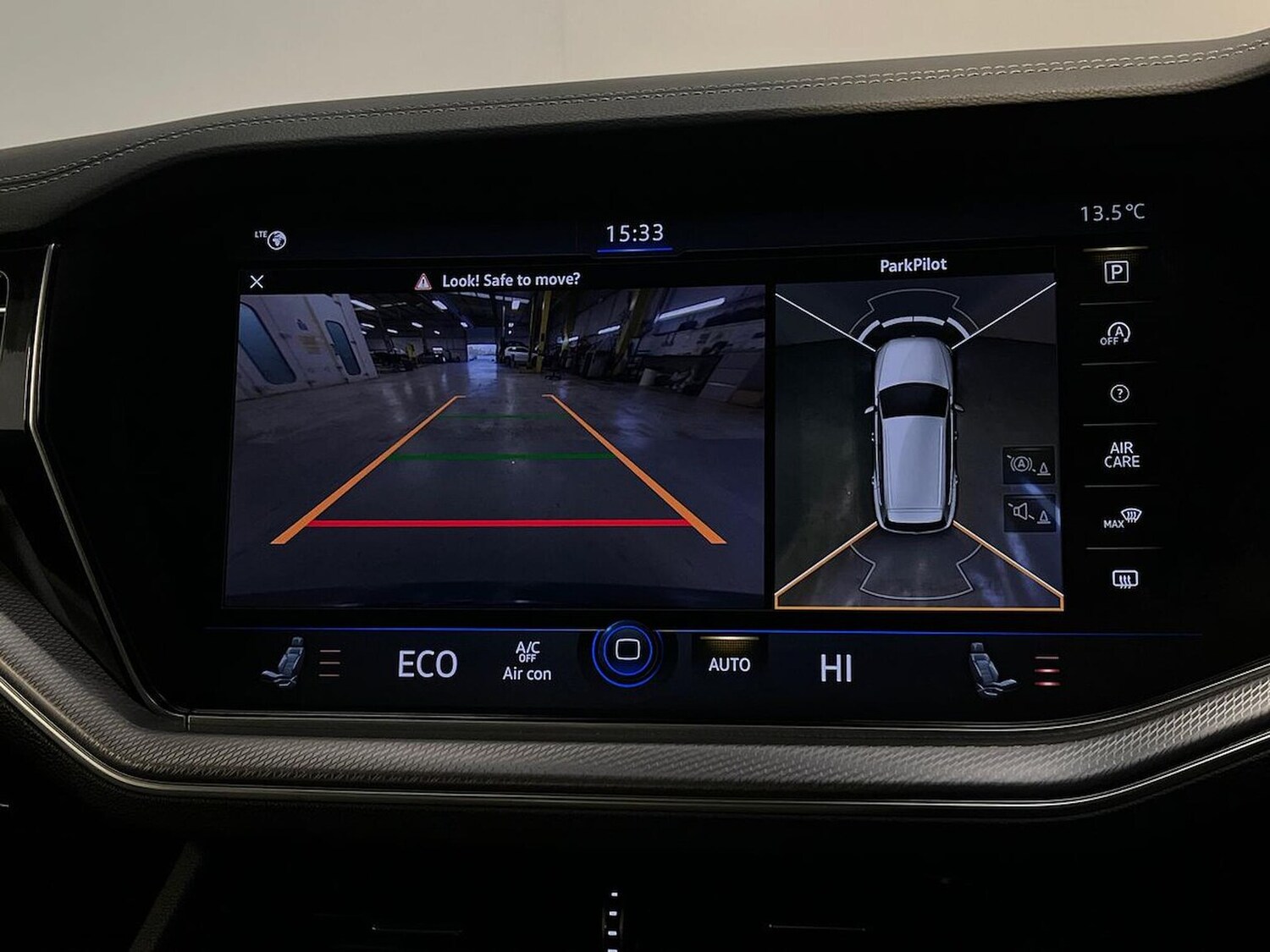 Used Volkswagen Touareg 2022 for sale - 76407384: Photo 23