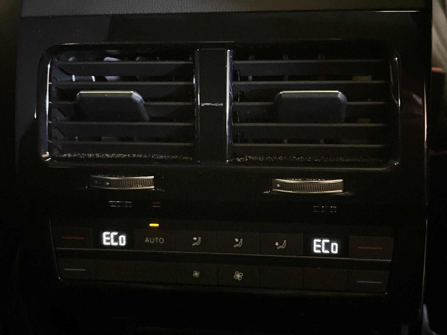 Used Volkswagen Touareg 2022 for sale - 76407384: Photo 36