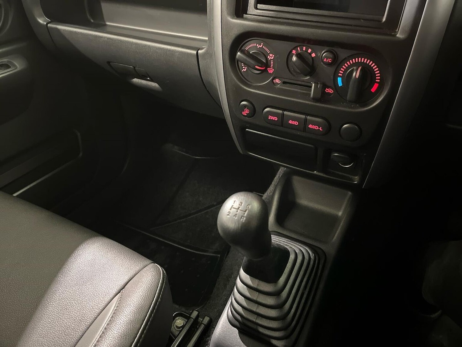 Used Suzuki Jimny 2018 for sale - 78198091: Photo 13