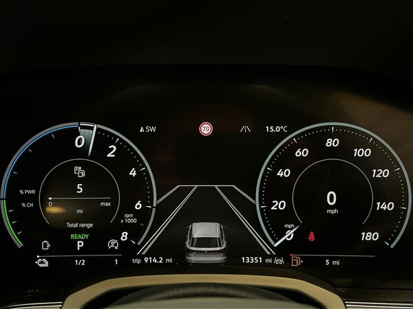 Used Volkswagen Touareg 2024 for sale - 75656097: Photo 10