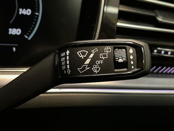 Used Volkswagen Touareg 2024 for sale - 75656097: Photo 28