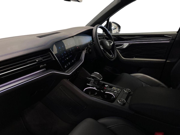 Used Volkswagen Touareg 2024 for sale - 75656097: Photo 7