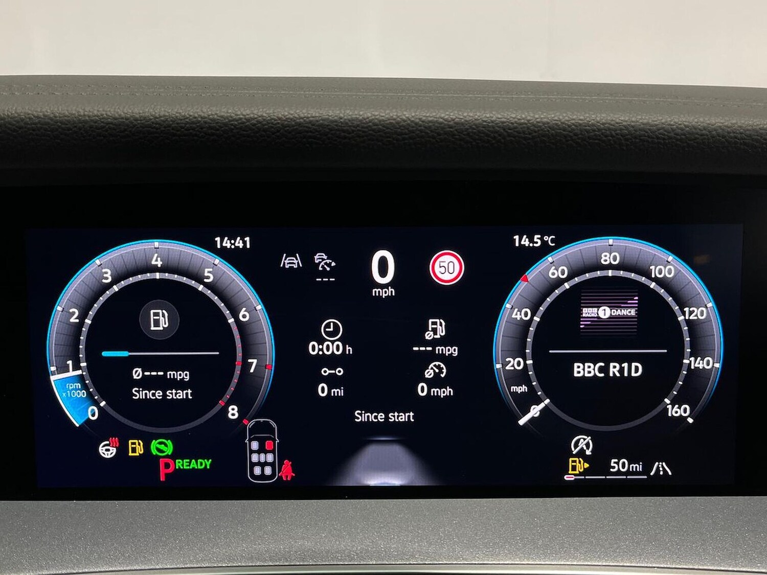 Used Volkswagen Touran 2025 for sale - 77888607: Photo 10