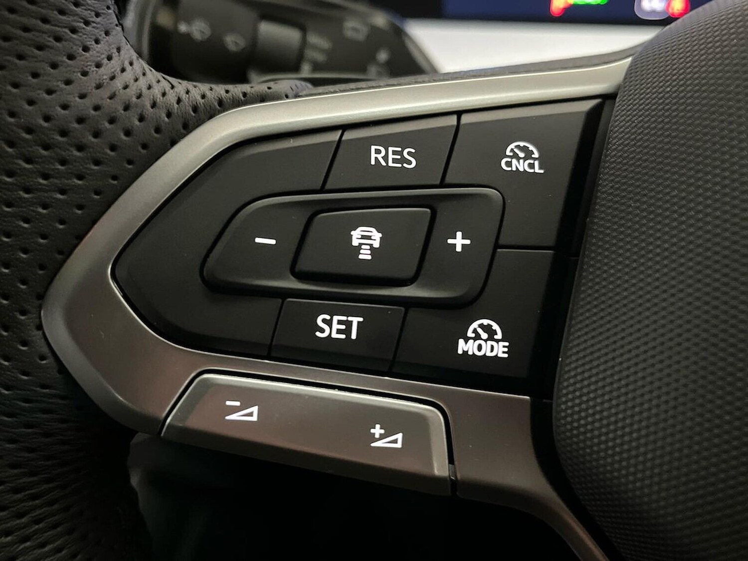 Used Volkswagen Touran 2025 for sale - 77888607: Photo 27