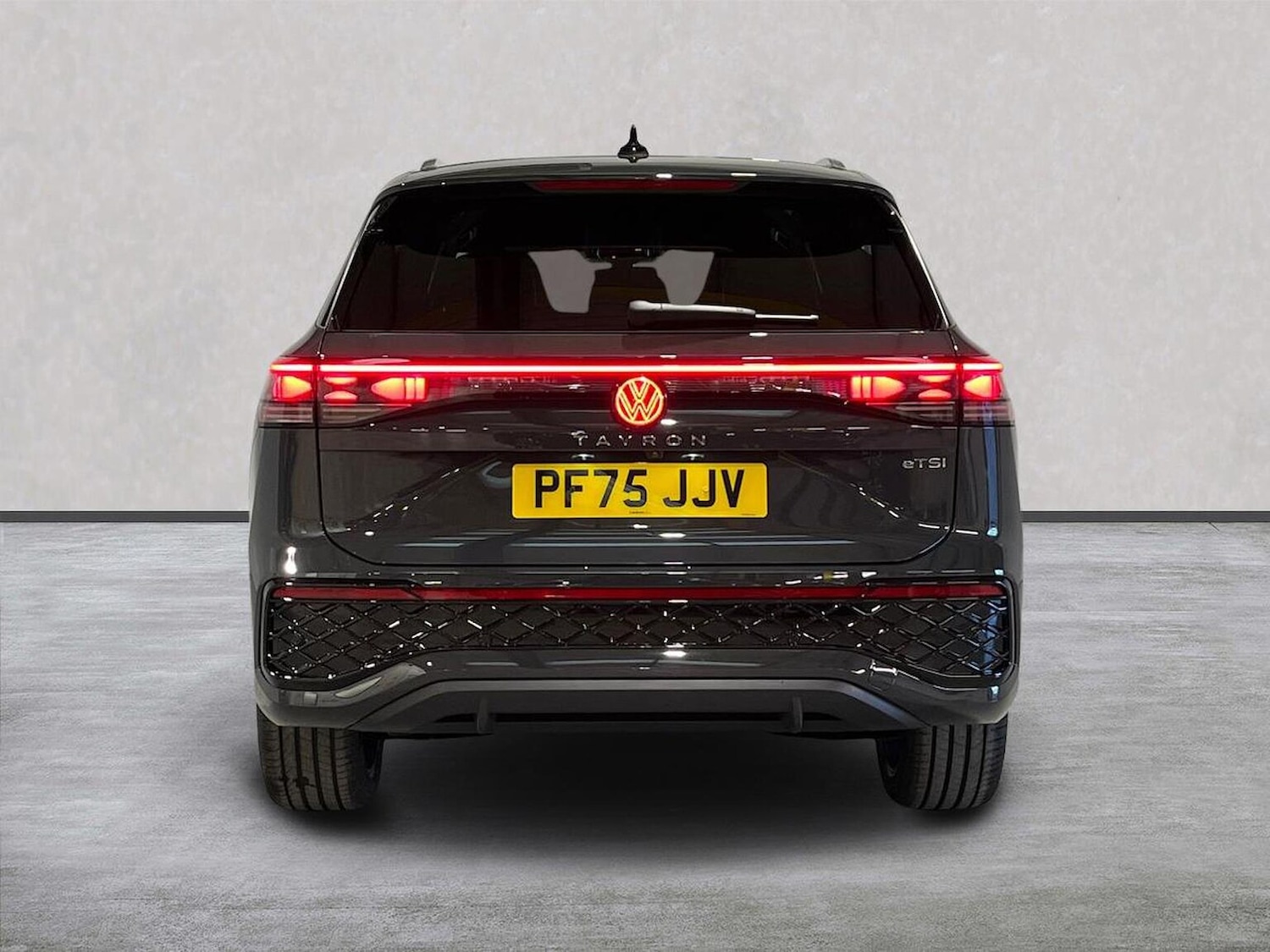 Used Volkswagen Touran 2025 for sale - 77888607: Photo 4