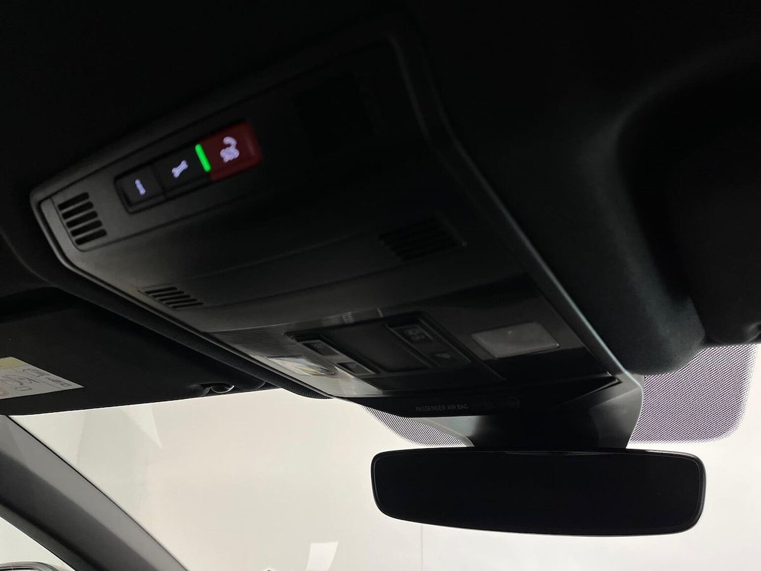 Used Volkswagen T-Roc 2021 for sale - 76864055: Photo 14