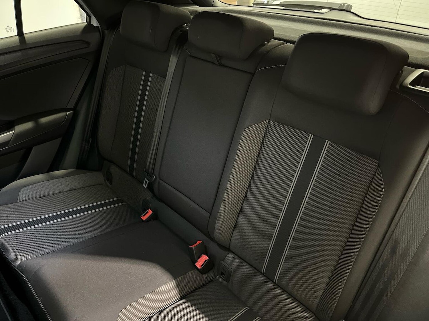 Used Volkswagen T-Roc 2021 for sale - 76864055: Photo 16