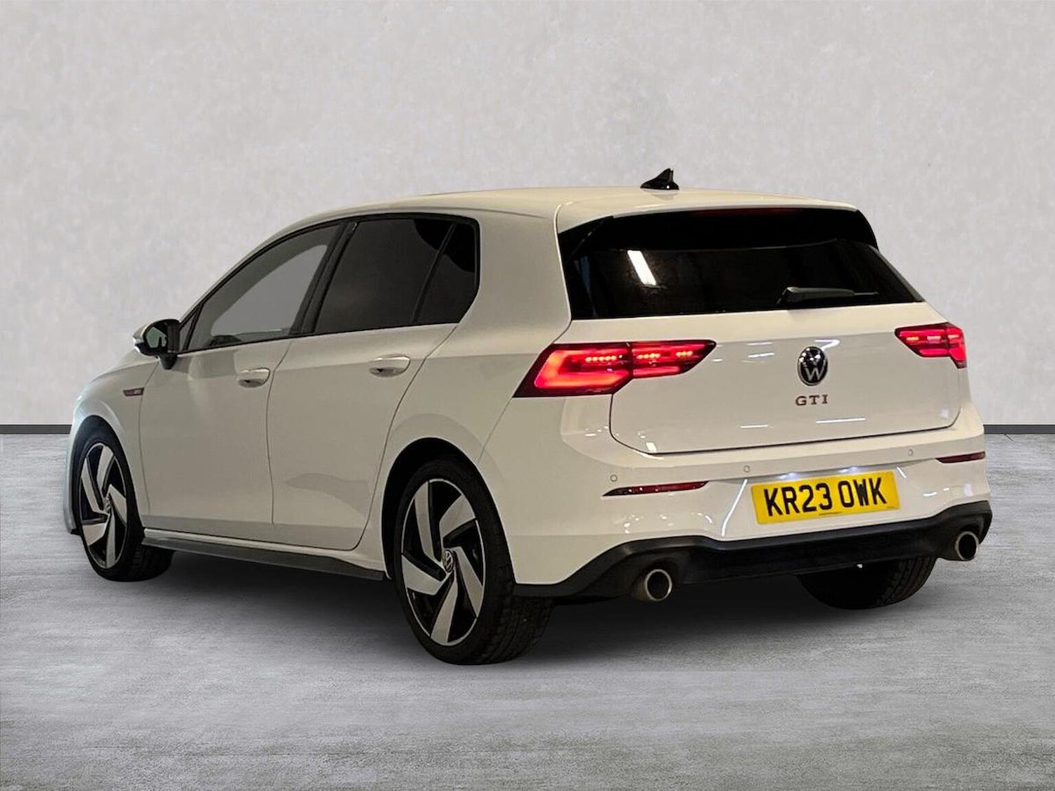 Used Volkswagen Golf 2023 for sale - 76637742: Photo 2