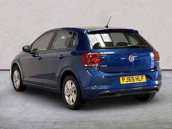 Used Volkswagen Polo 2019 for sale - 76232805: Photo 2