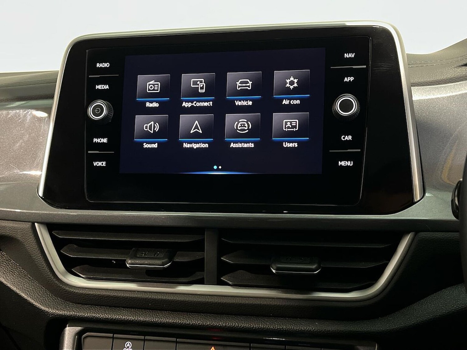 Used Volkswagen T-Roc 2023 for sale - 76706422: Photo 11