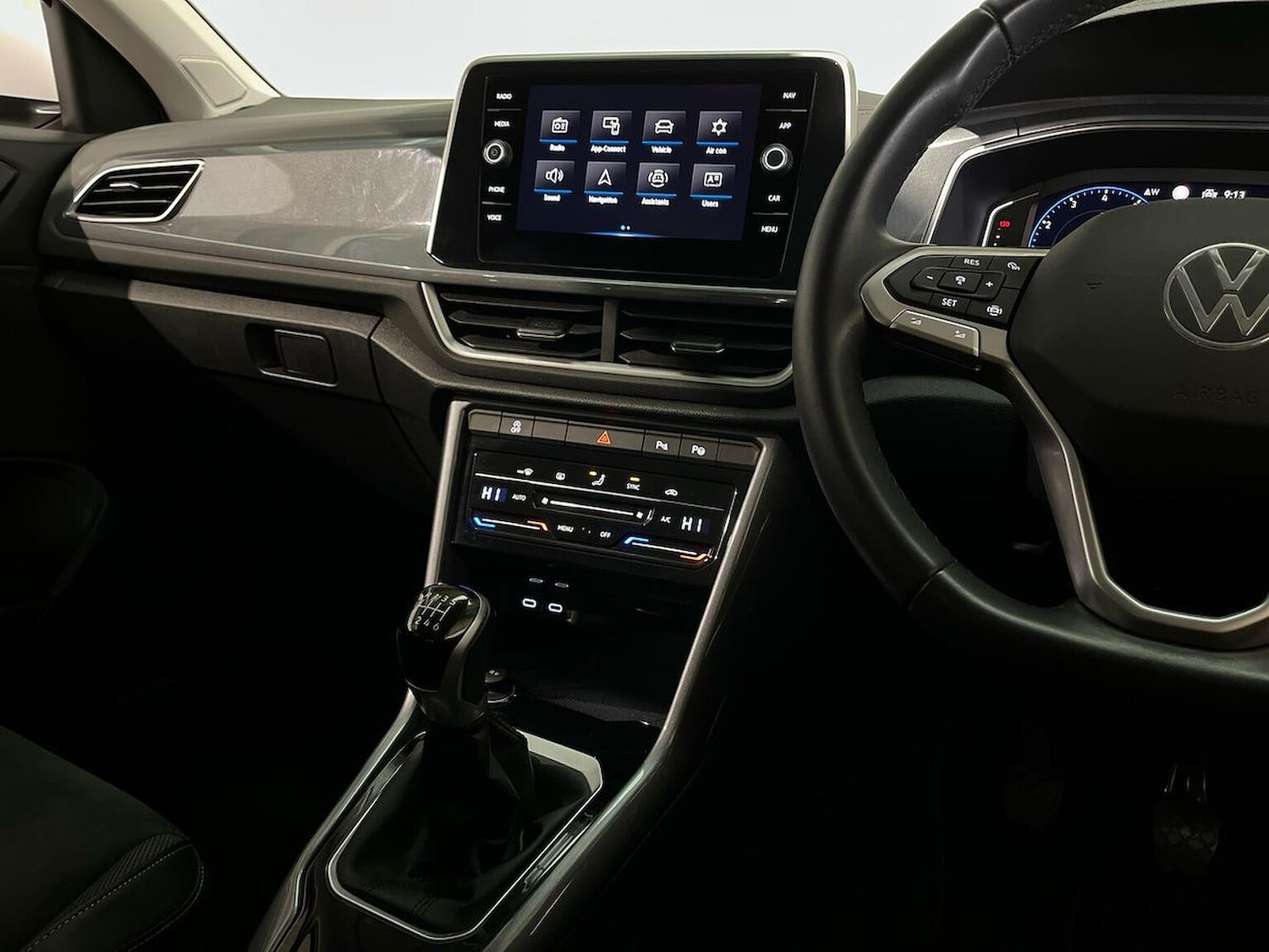 Used Volkswagen T-Roc 2023 for sale - 76706422: Photo 13