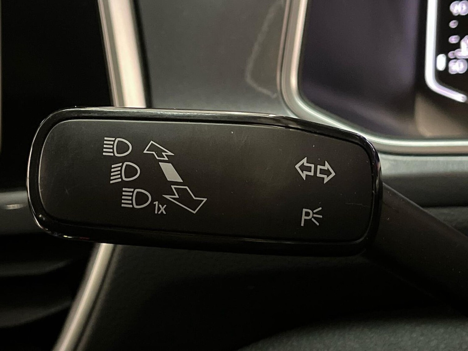 Used Volkswagen T-Roc 2023 for sale - 76706422: Photo 29