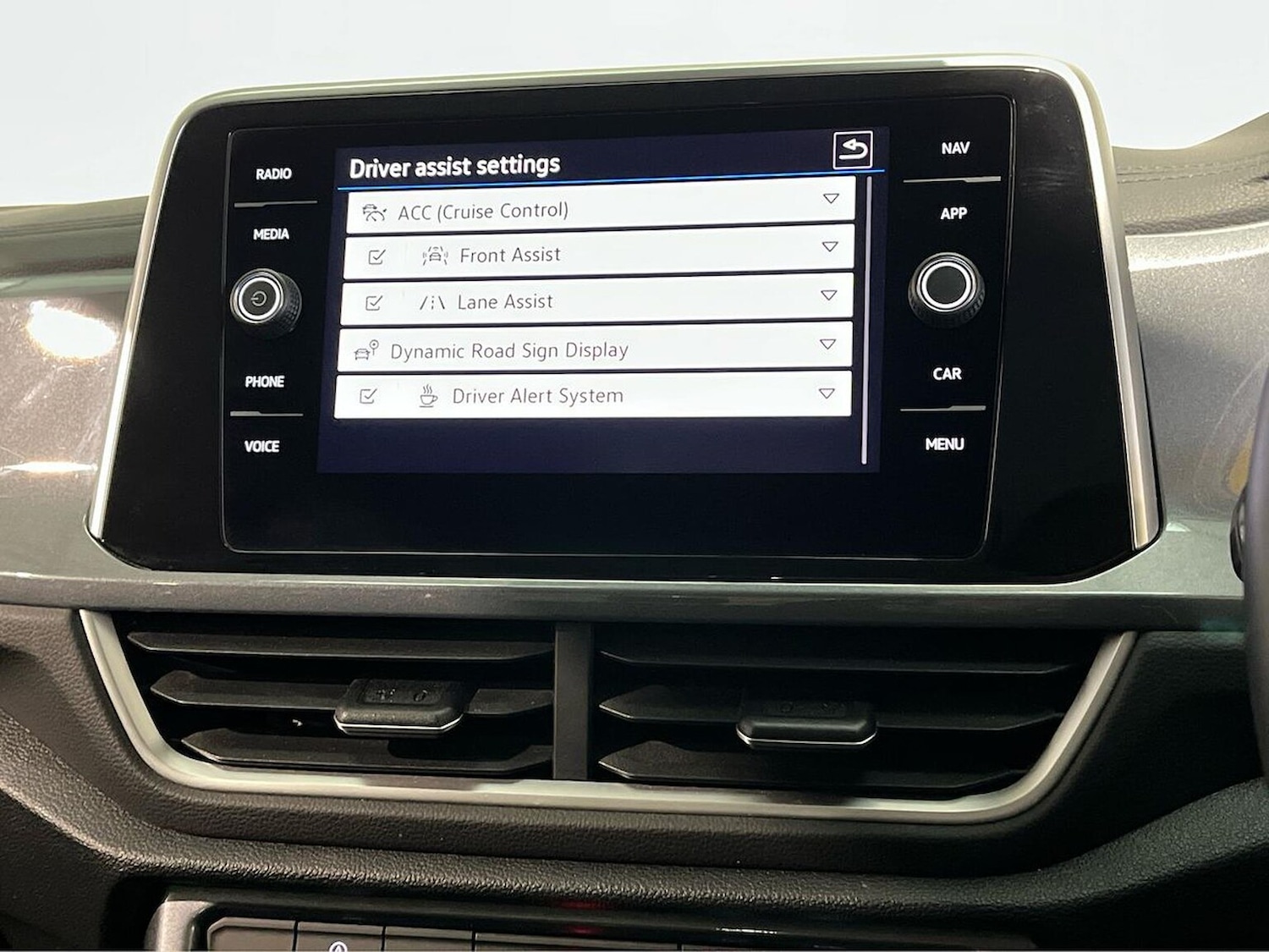 Used Volkswagen T-Roc 2023 for sale - 76706422: Photo 32