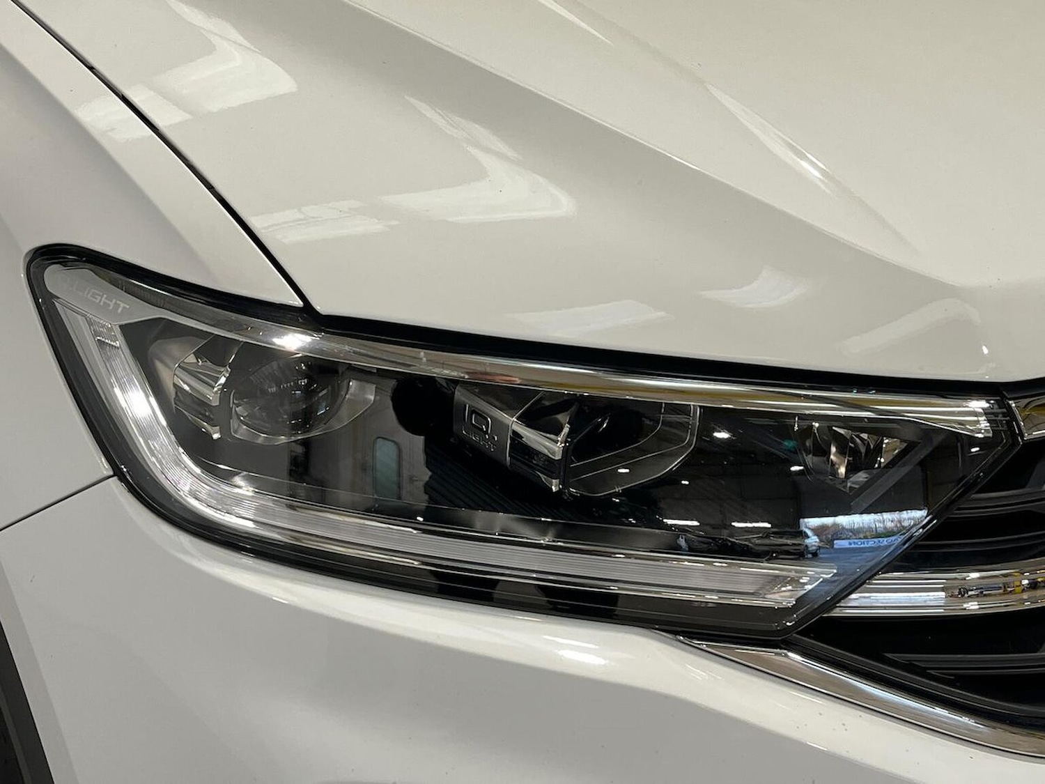 Used Volkswagen T-Roc 2023 for sale - 76706422: Photo 34