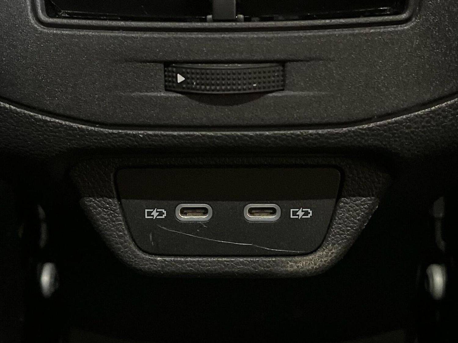 Used Volkswagen T-Roc 2023 for sale - 76706422: Photo 40