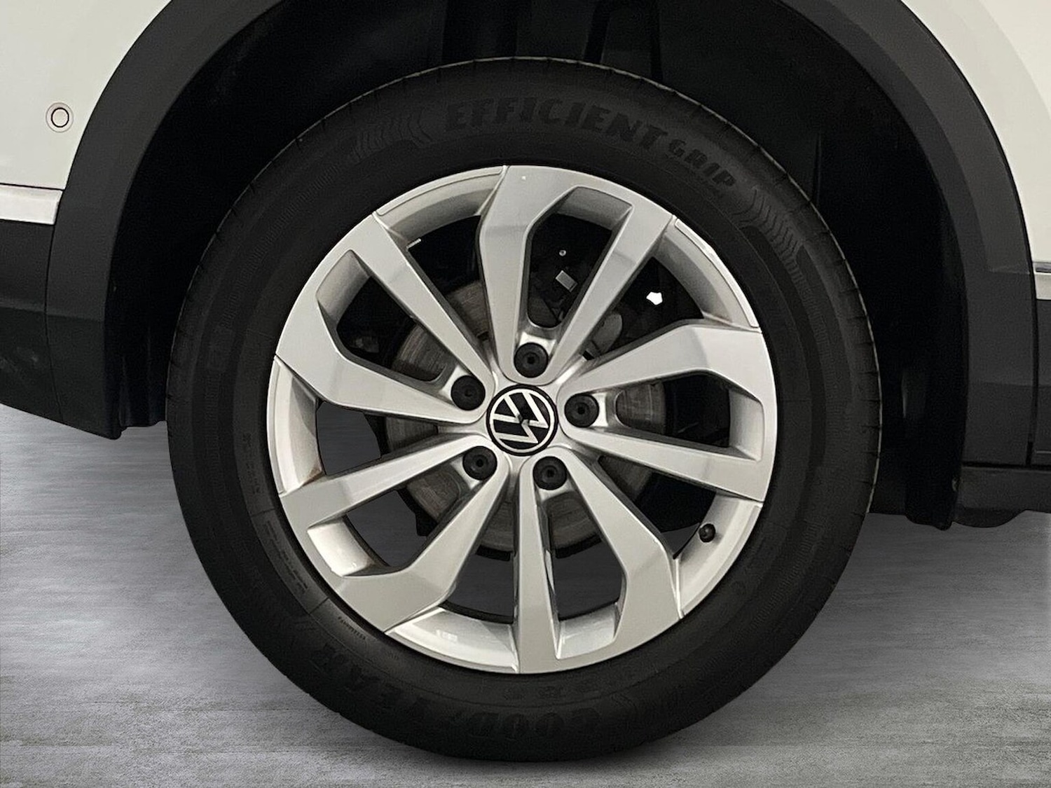 Used Volkswagen T-Roc 2023 for sale - 76706422: Photo 6