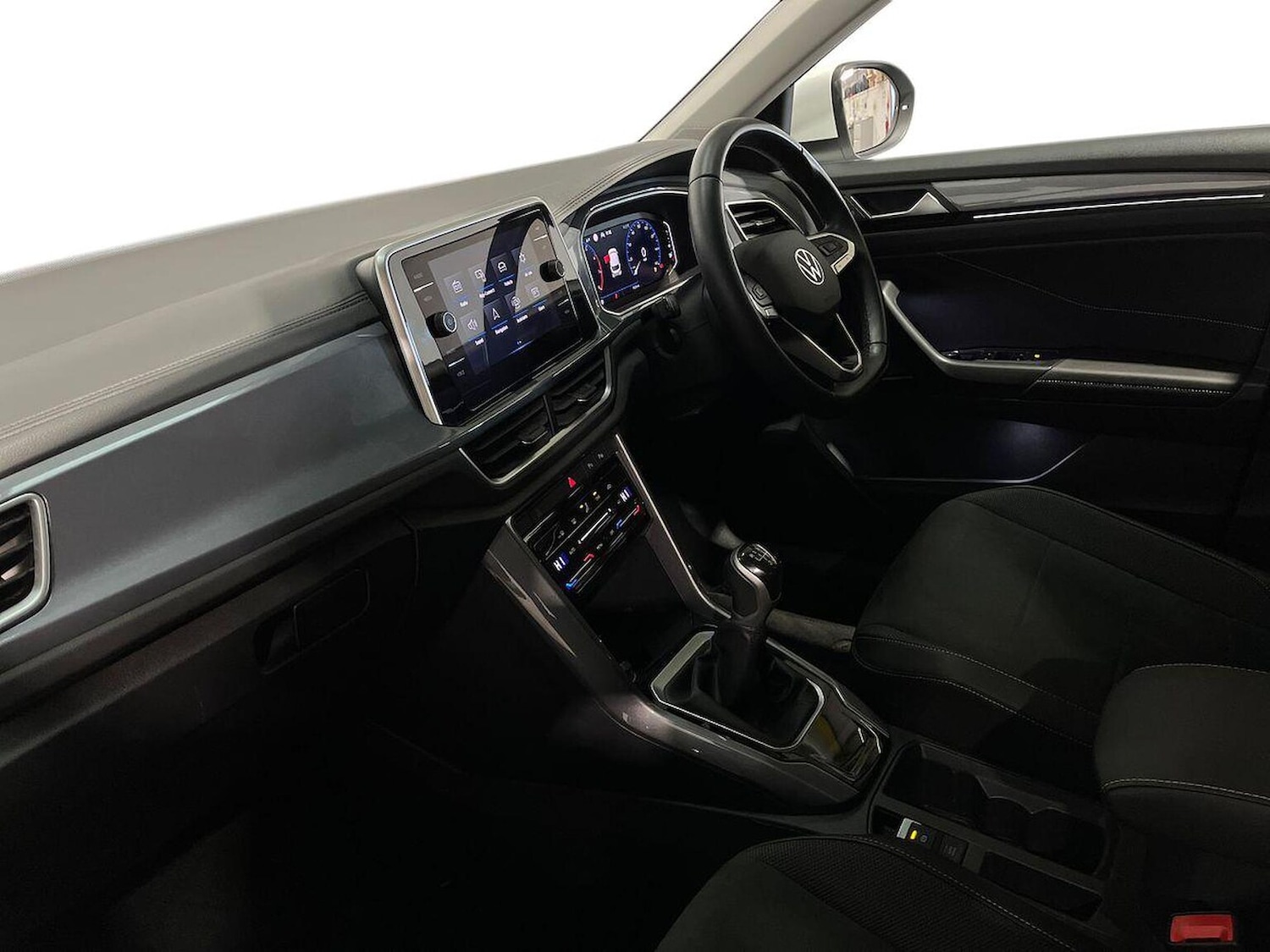 Used Volkswagen T-Roc 2023 for sale - 76706422: Photo 7