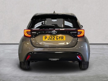 Used Toyota Yaris 2022 for sale - 76490564: Photo