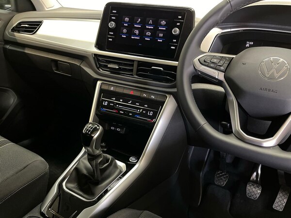 Used Volkswagen T-Roc 2025 for sale - 75490989: Photo 13