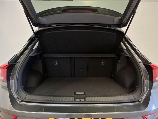Used Volkswagen T-Roc 2025 for sale - 75490989: Photo 17