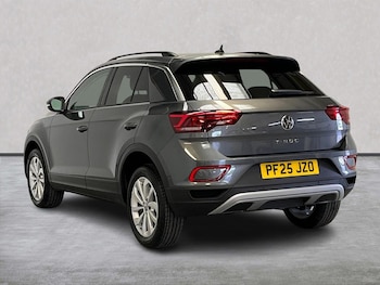 Used Volkswagen T-Roc 2025 for sale - 75490989: Photo