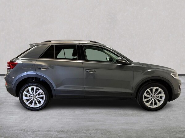 Used Volkswagen T-Roc 2025 for sale - 75490989: Photo 3