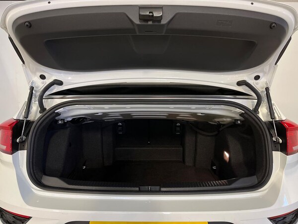 Used Volkswagen T-Roc 2021 for sale - 76237091: Photo 17