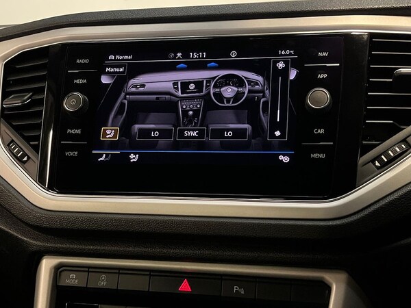 Used Volkswagen T-Roc 2021 for sale - 76237091: Photo 32