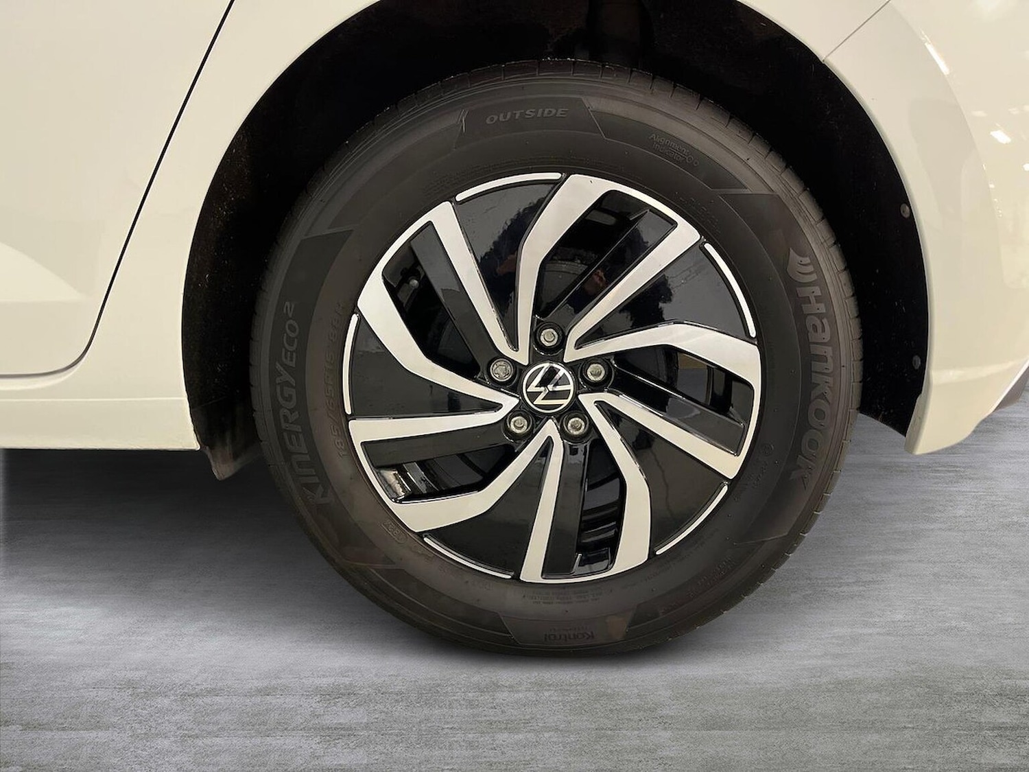 Used Volkswagen Polo 2023 for sale - 76605526: Photo 6