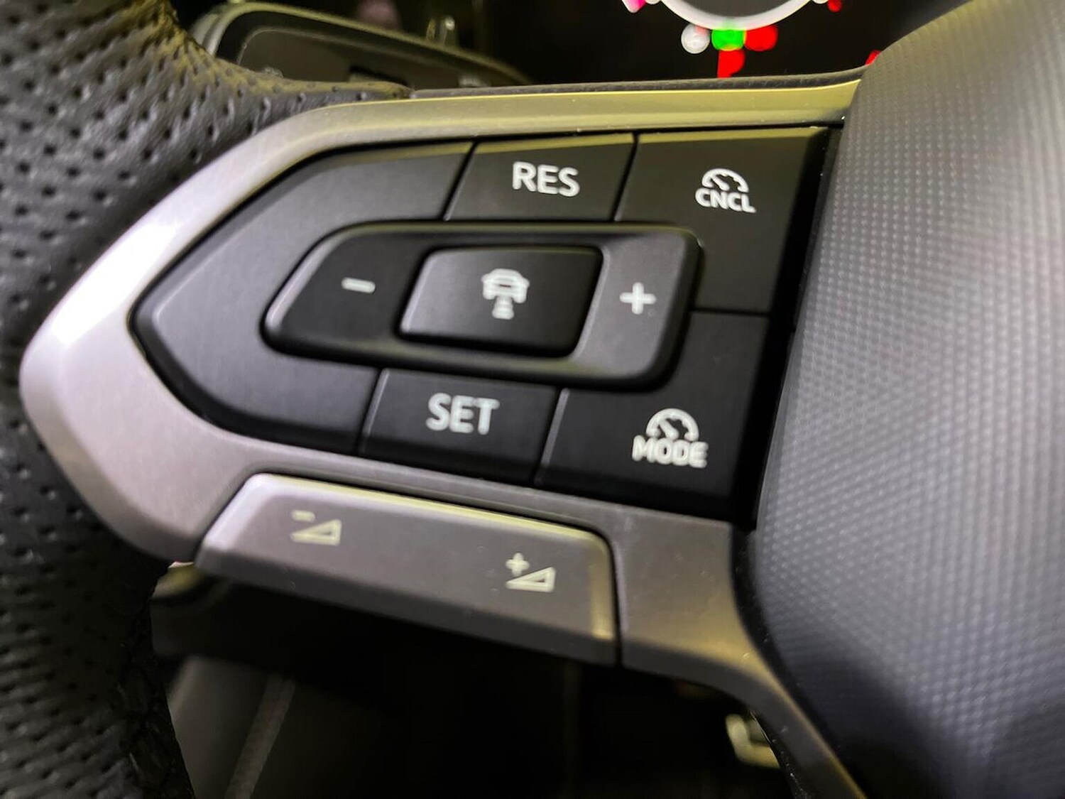 Used Volkswagen Tiguan 2025 for sale - 77488317: Photo 23