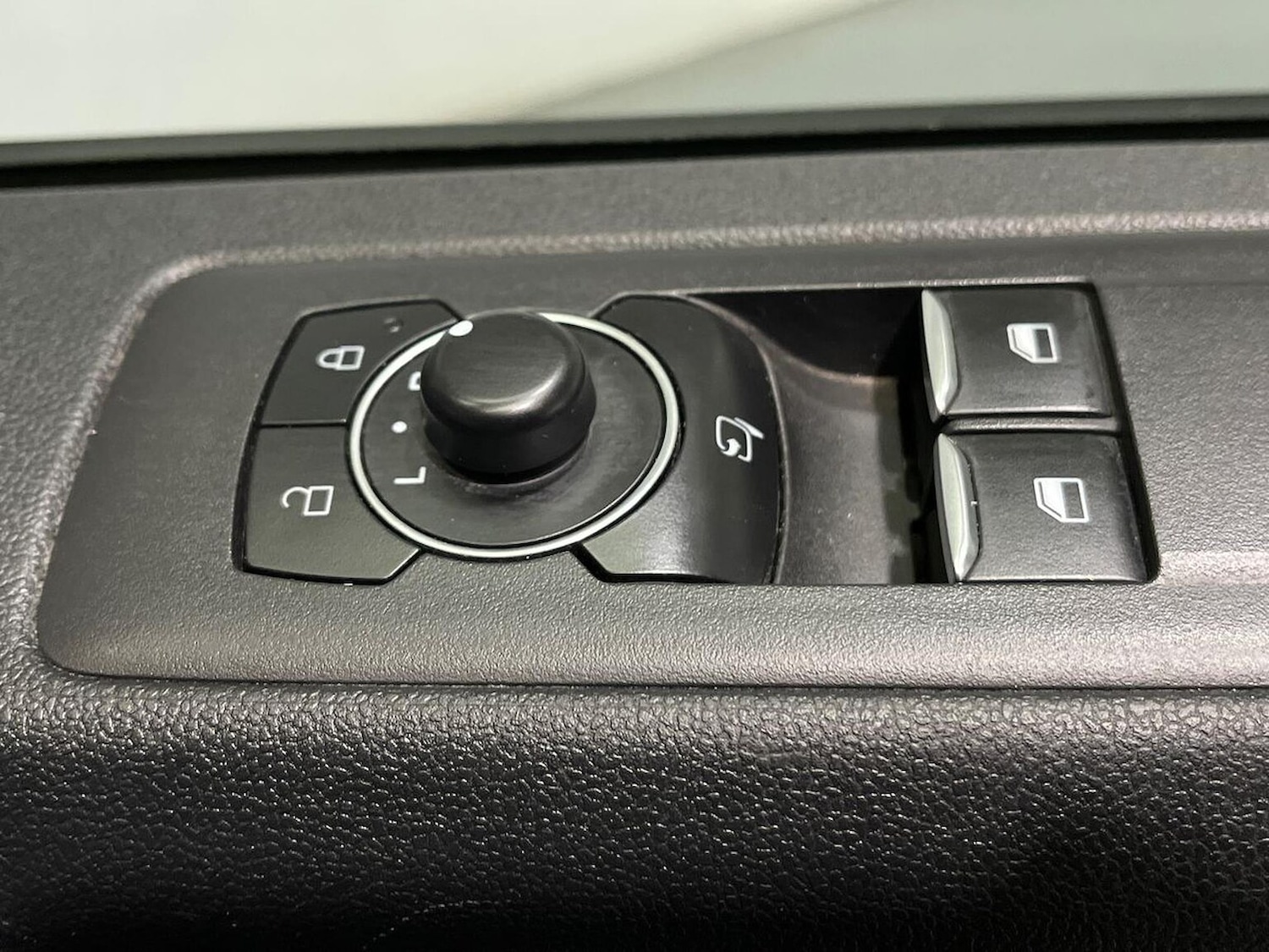 Used Ford Transit Custom 2024 for sale - 77837058: Photo 21