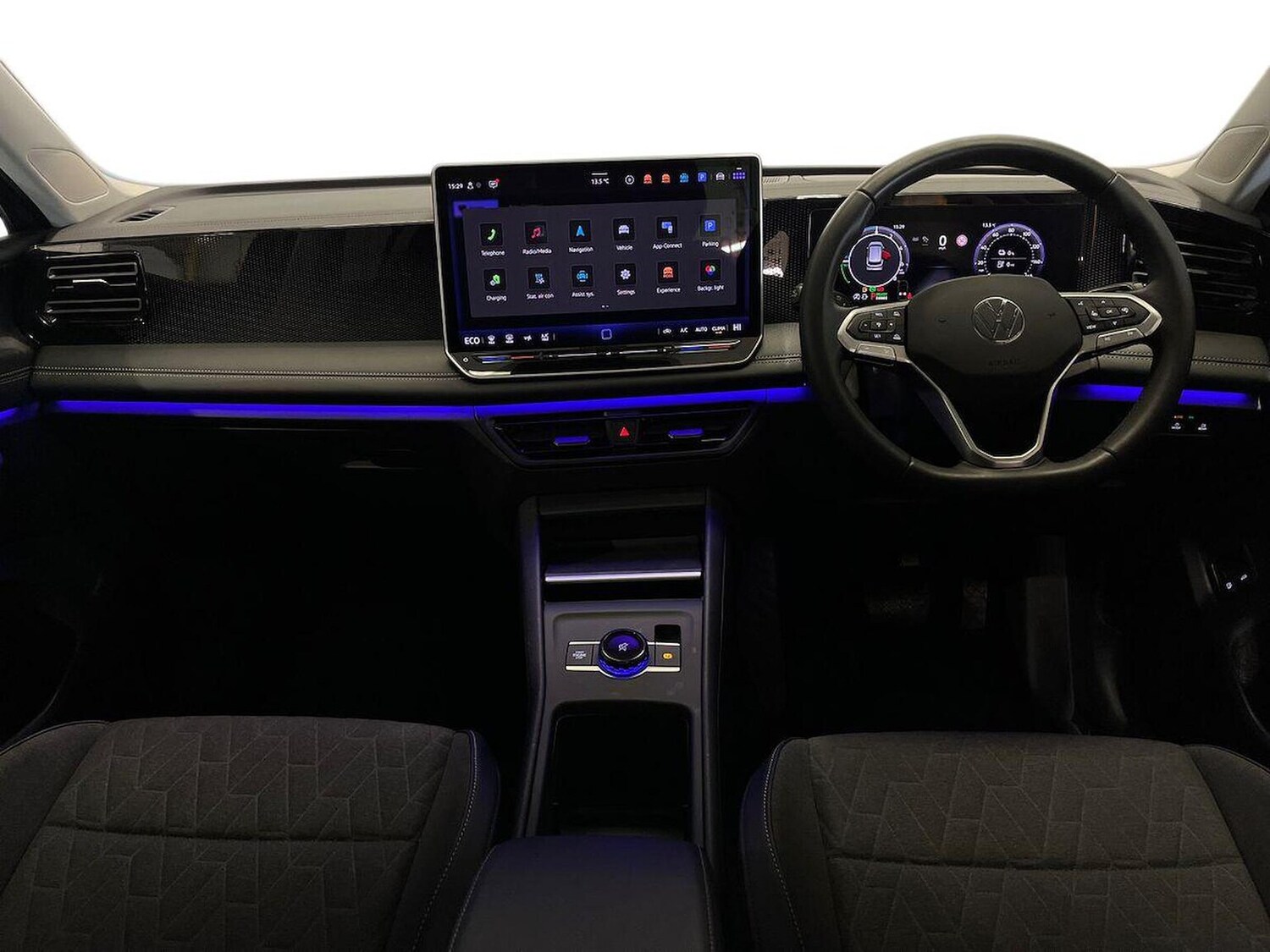 Used Volkswagen Tiguan 2025 for sale - 78144500: Photo 8