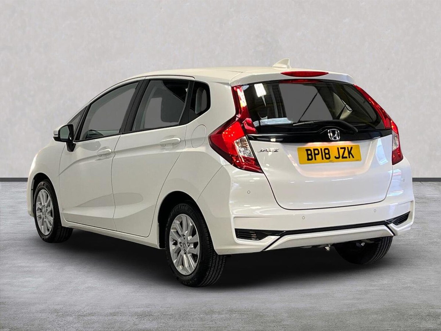 Used Honda Jazz 2018 for sale - 76379276: Photo 2