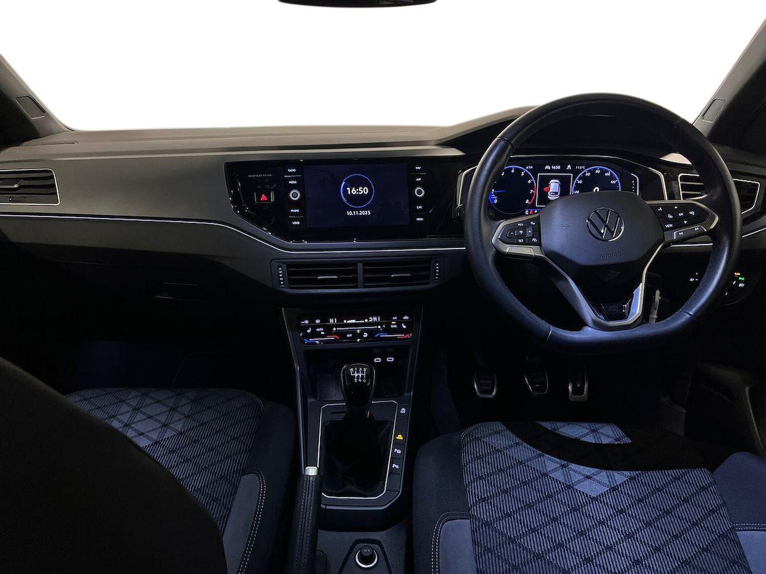 Used Volkswagen Taigo 2022 for sale - 76932258: Photo 8