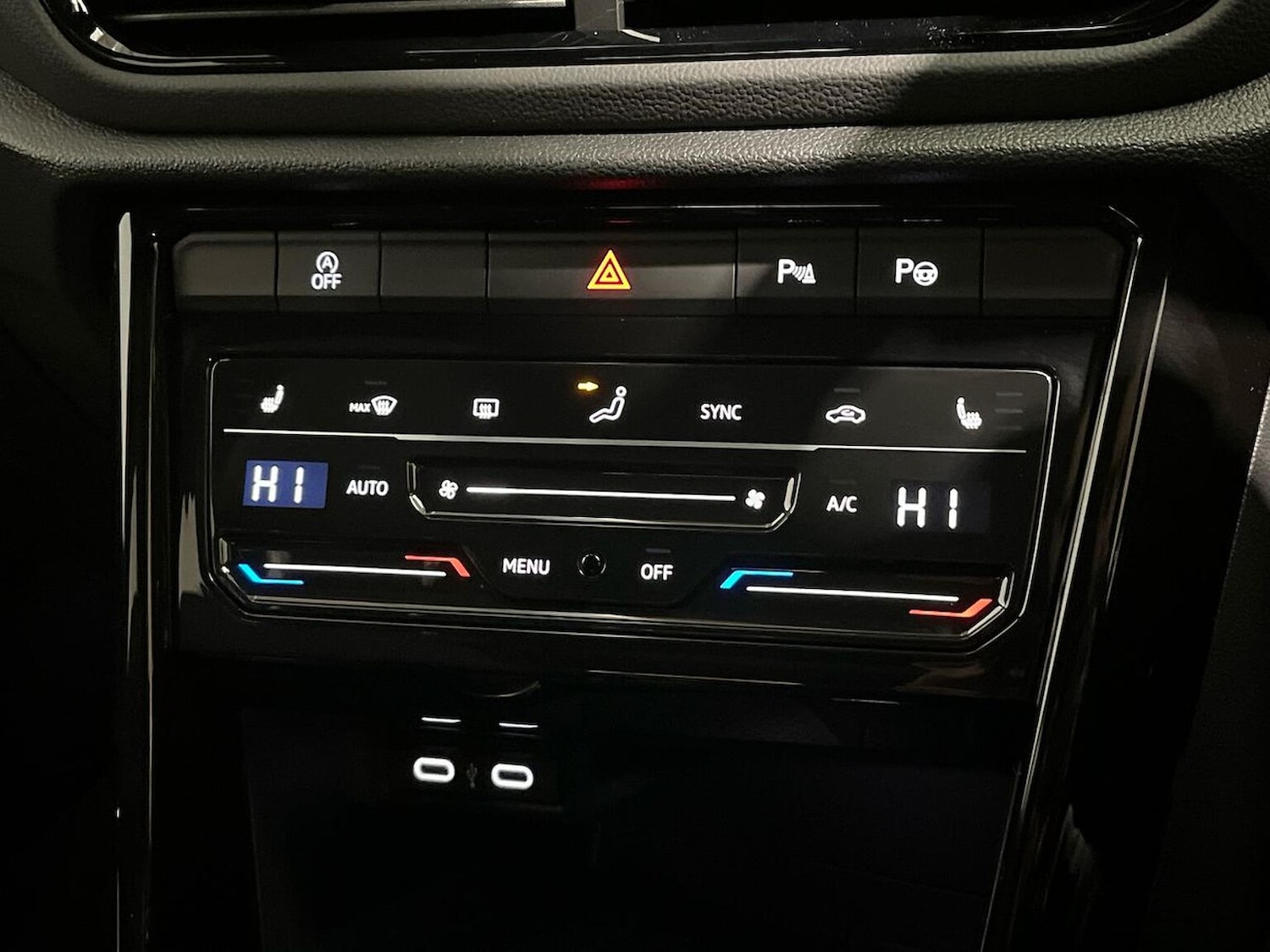 Used Volkswagen T-Roc 2026 for sale - 77715380: Photo 12