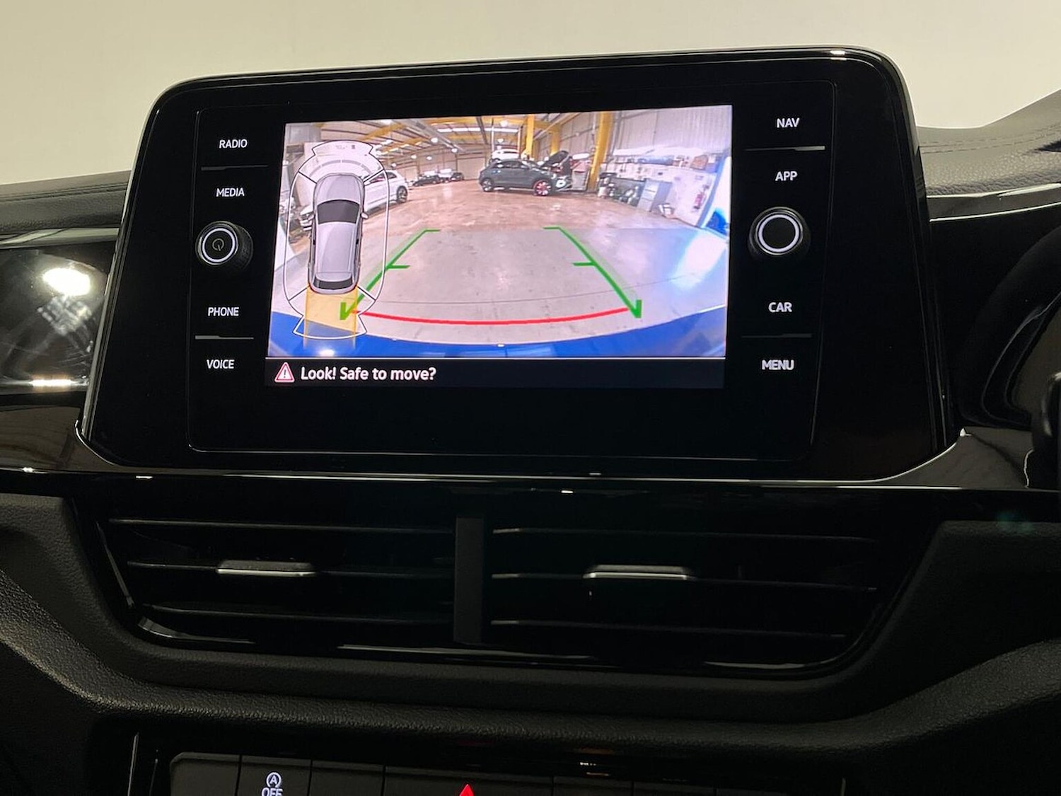 Used Volkswagen T-Roc 2026 for sale - 77715380: Photo 23