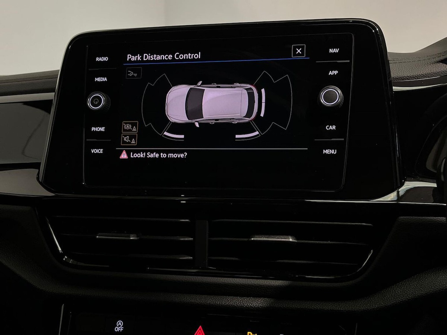 Used Volkswagen T-Roc 2026 for sale - 77715380: Photo 25