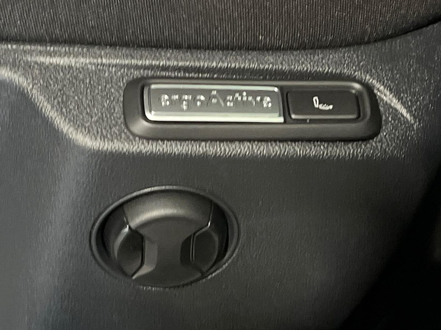 Used Volkswagen T-Roc 2026 for sale - 77715380: Photo 30