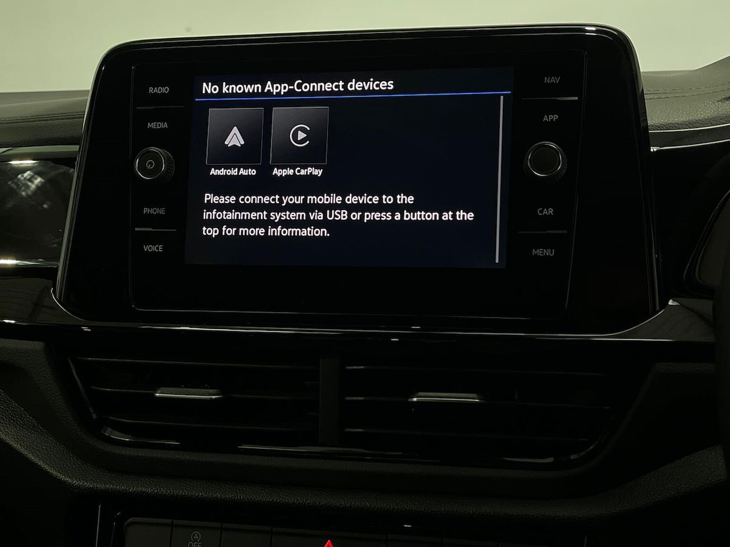 Used Volkswagen T-Roc 2026 for sale - 77715380: Photo 37