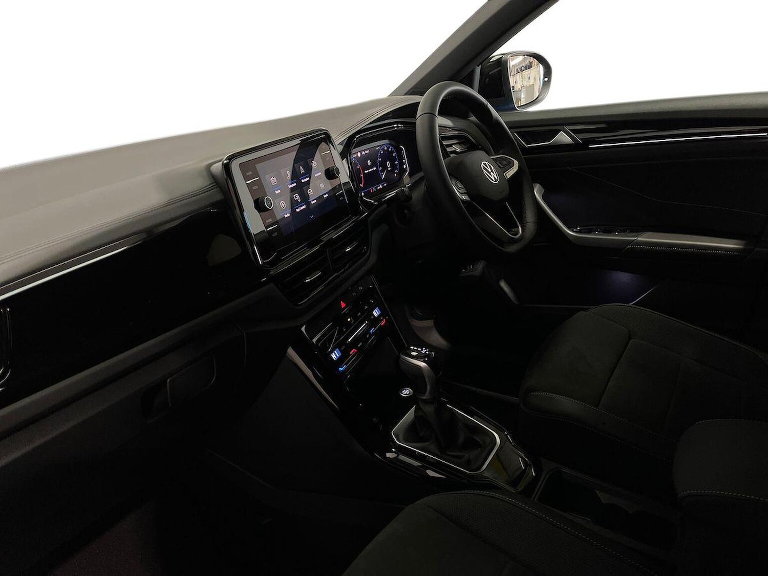 Used Volkswagen T-Roc 2026 for sale - 77715380: Photo 7