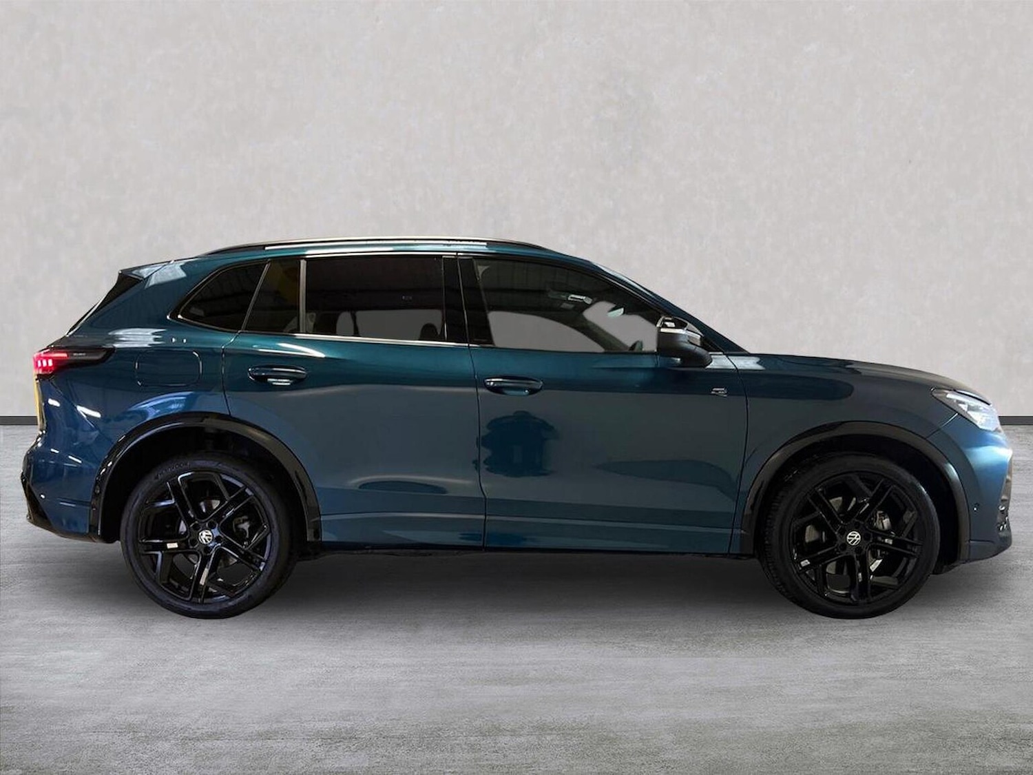 Used Volkswagen Tiguan 2025 for sale - 76618511: Photo 3