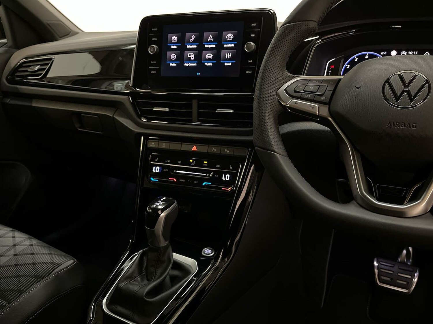 Used Volkswagen T-Roc 2025 for sale - 77488301: Photo 13