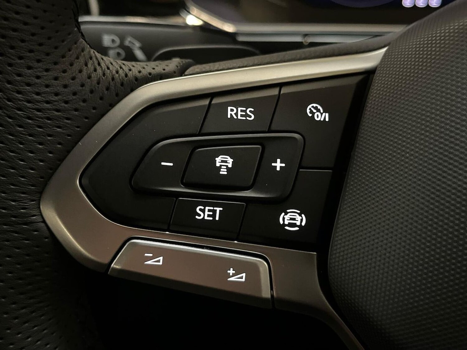 Used Volkswagen T-Roc 2025 for sale - 77488301: Photo 27