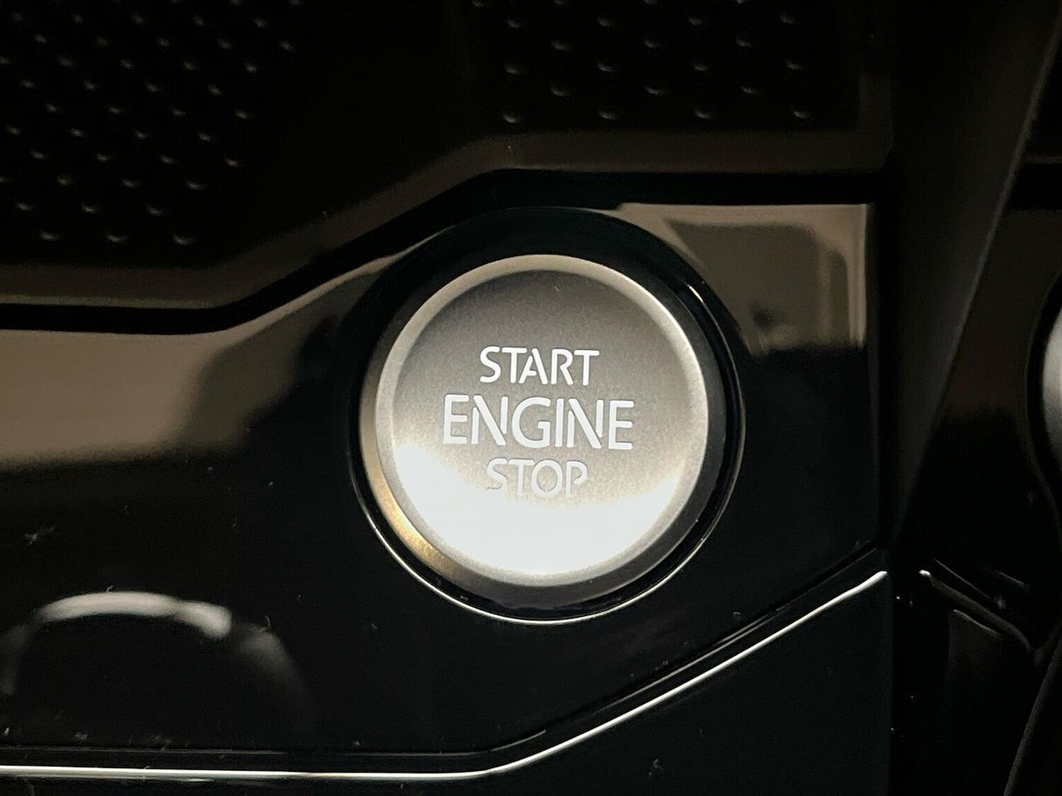 Used Volkswagen T-Roc 2025 for sale - 77488301: Photo 38