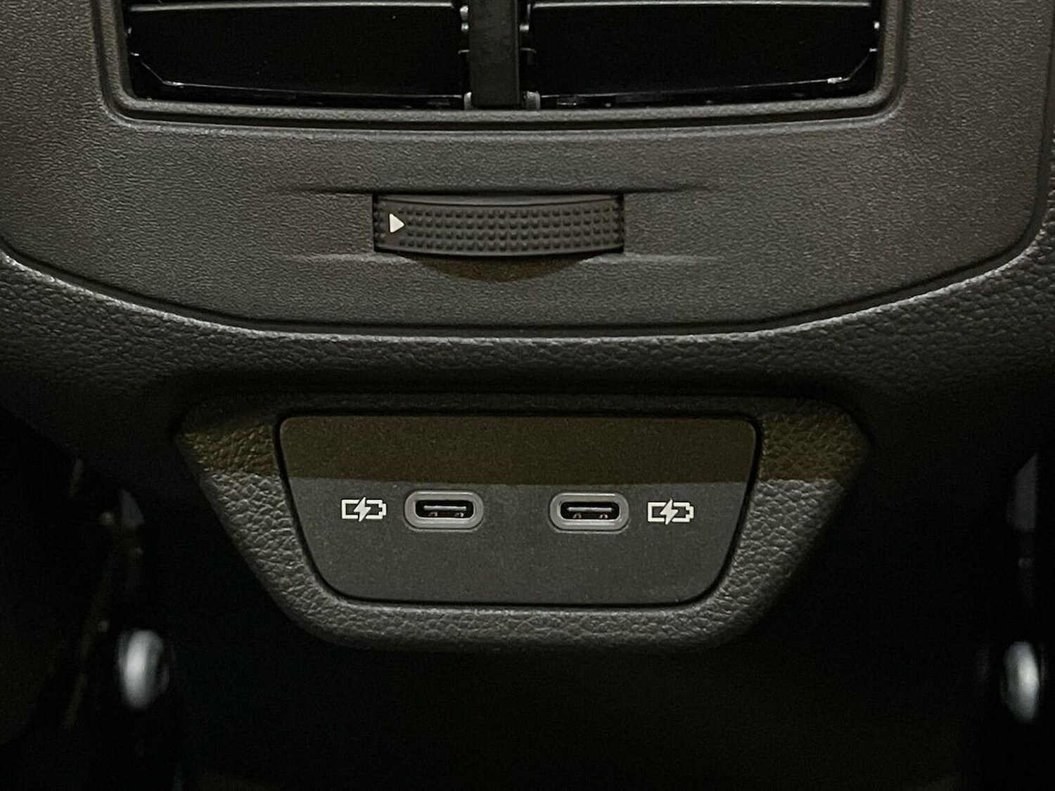 Used Volkswagen T-Roc 2025 for sale - 77488301: Photo 39