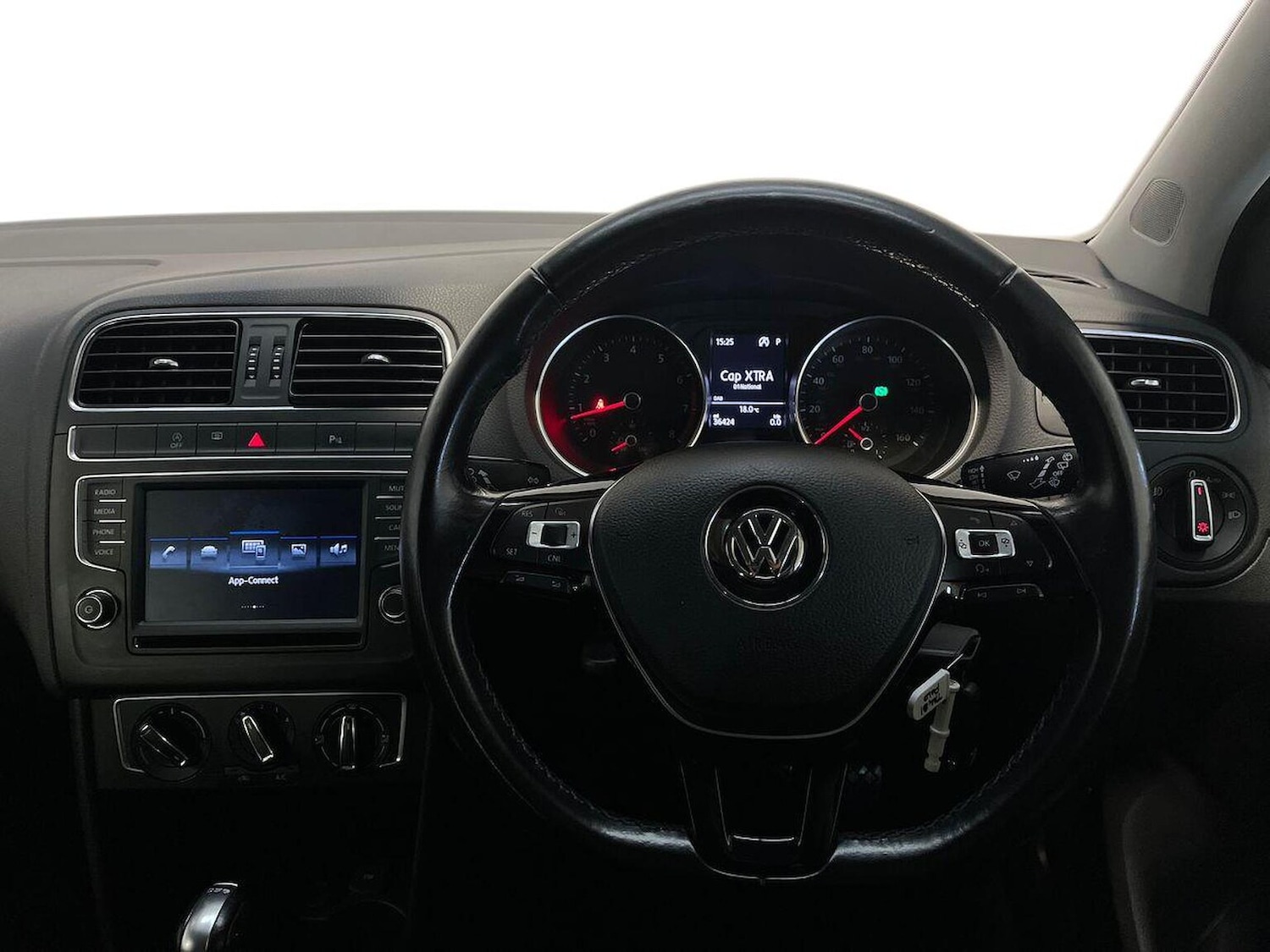 Used Volkswagen Polo 2017 for sale - 76455317: Photo 9