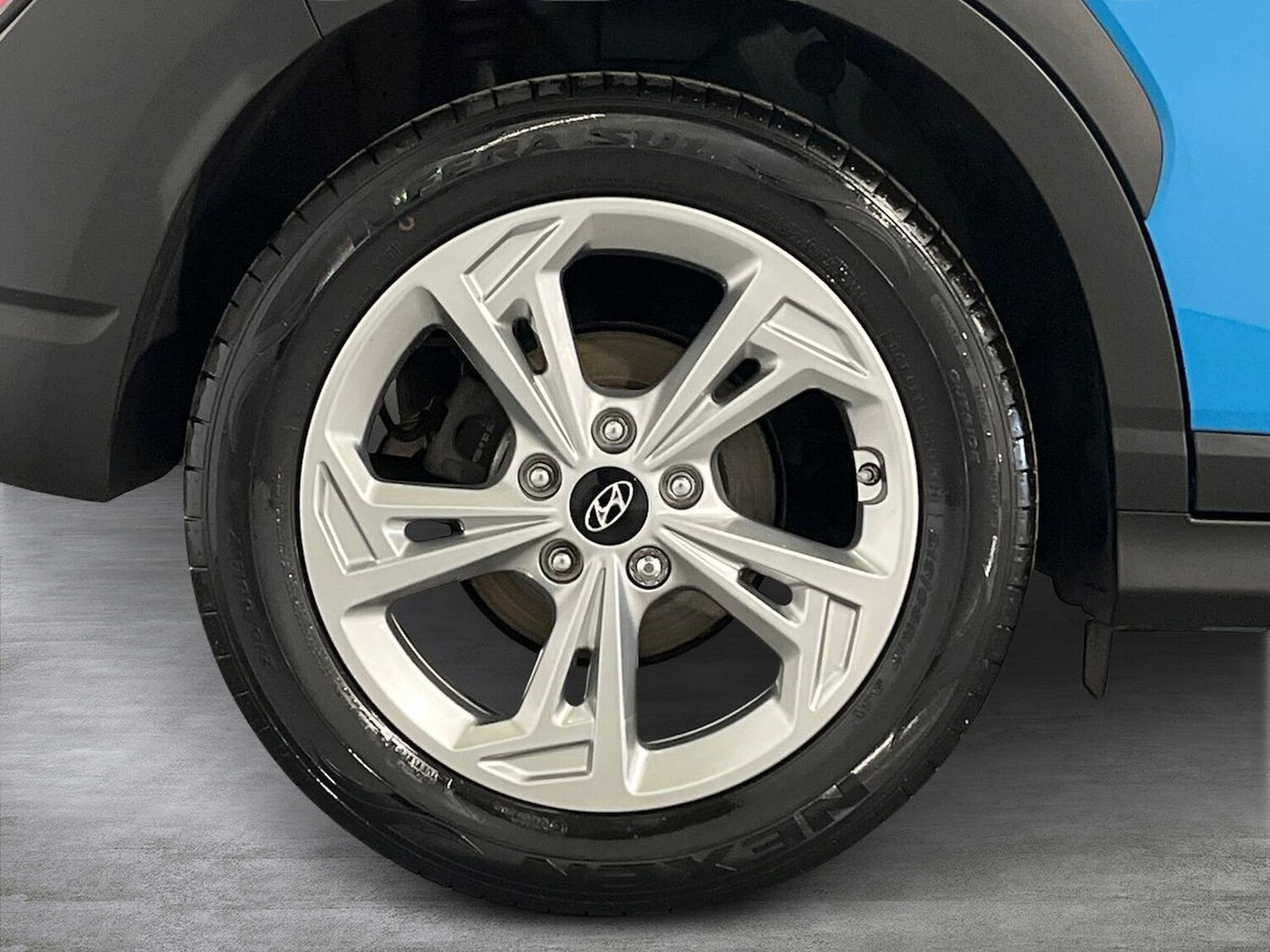 Used Hyundai KONA 2023 for sale - 78195715: Photo 6