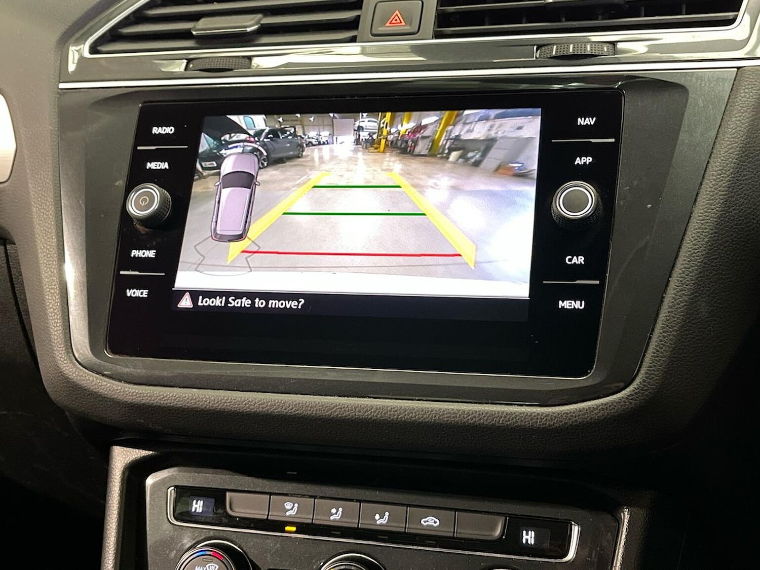 Used Volkswagen Tiguan 2020 for sale - 76706430: Photo 23