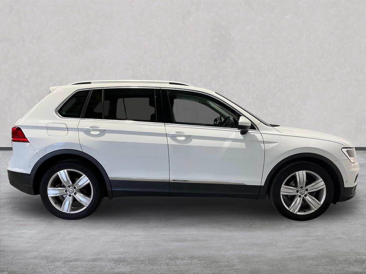 Used Volkswagen Tiguan 2020 for sale - 76706430: Photo 3