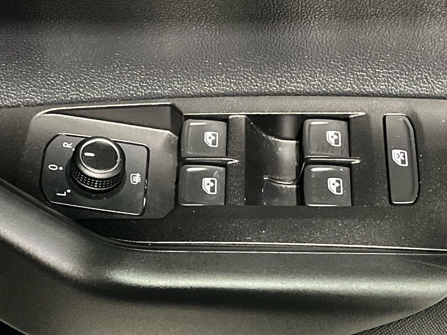 Used Volkswagen Polo 2020 for sale - 76720260: Photo 21